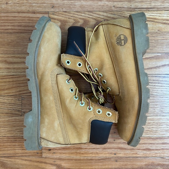 Timberland Brown Suede Boots with Black Trim - Picture 2 of 8